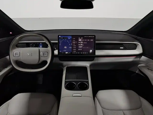 Xpeng G6 — Фото автомобиля 5