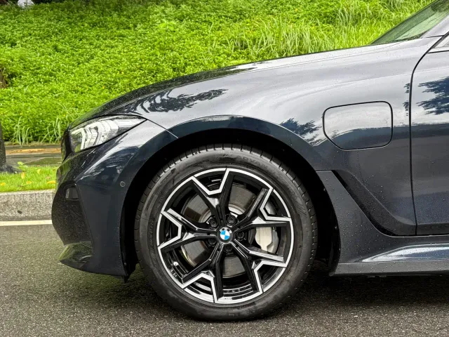 BMW i3 — Фото автомобиля 3
