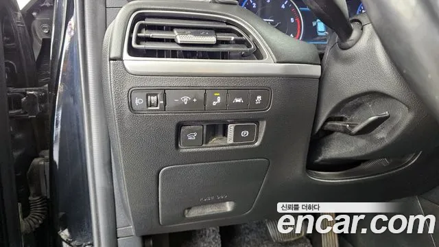 Hyundai Palisade Palisade Дизель 2.2 2WD — Фото автомобиля 14