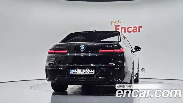 BMW 7-Series 7 серия (G70) 740i xDrive M Sport Limited — Фото автомобиля 4
