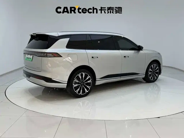 Dongfeng eπ 008 — Фото автомобиля 11