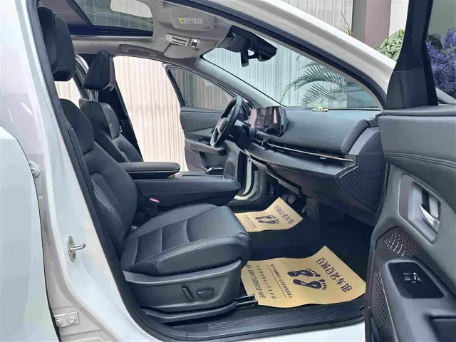 Nissan Ariya — Фото автомобиля 11