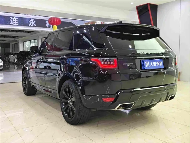 Land Rover Range Rover Sport — Фото автомобиля 16