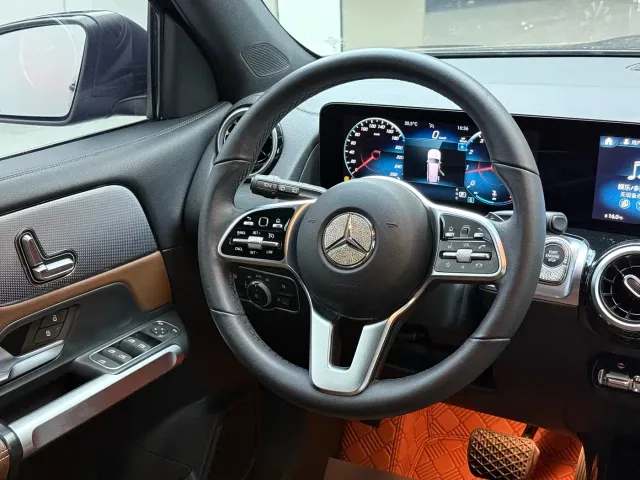 Mercedes-Benz GLB-Class — Фото автомобиля 7