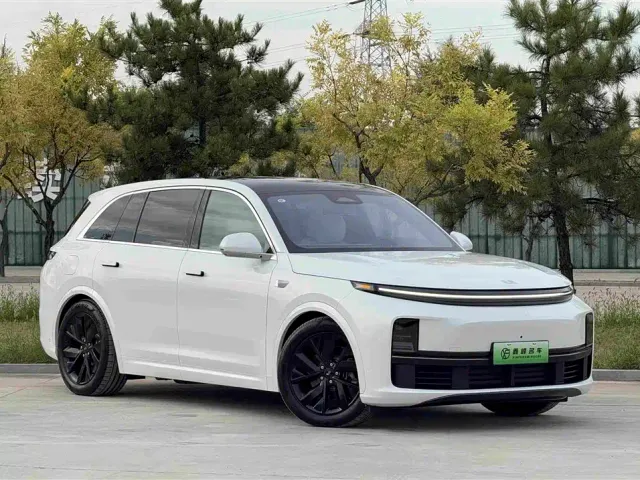 Li Auto L7 — Фото автомобиля 3