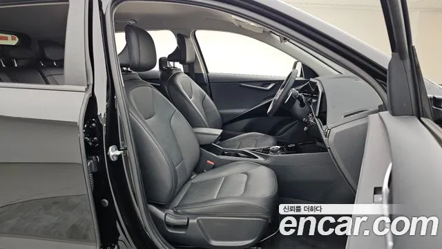 Kia Niro Niro (New) — Фото автомобиля 11