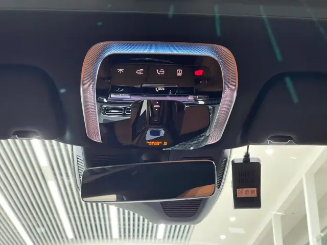Mercedes-Benz S-Class — Фото автомобиля 25
