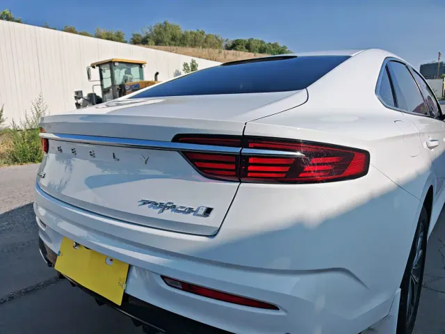 Geely Xingrui — Фото автомобиля 10