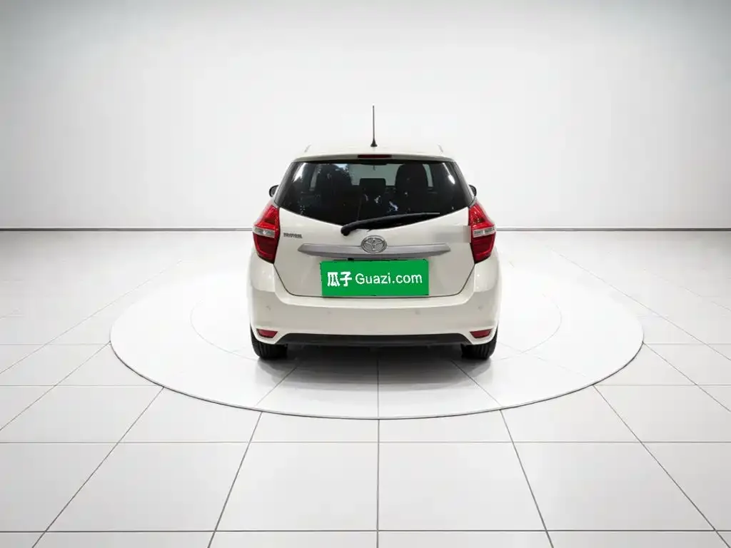 Toyota YARiS L Zhi Xuan 2022 1.5L CVT Leading PLUS Edition — Фото автомобиля 5