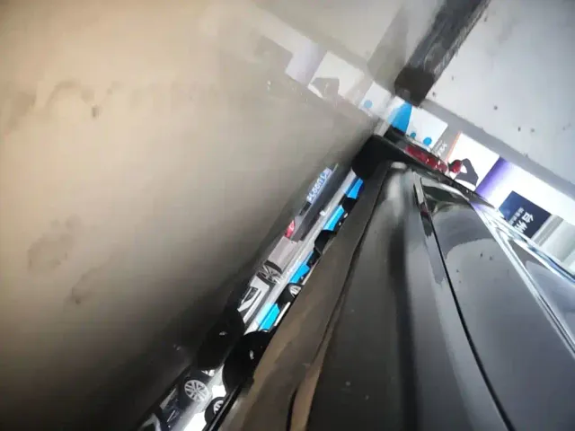 Tesla Model 3 — Фото автомобиля 20