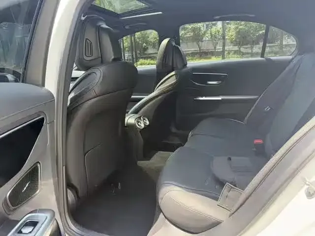 Mercedes-Benz C-Class — Фото автомобиля 7
