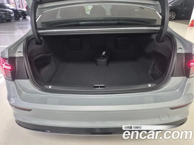 Volvo S90 — Фото автомобиля 17