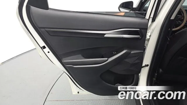 Kia Seltos Новый Seltos Бензин 2.0 2WD — Фото автомобиля 25