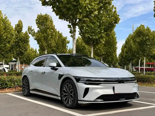 Zeekr 007 GT — Фото автомобиля 3
