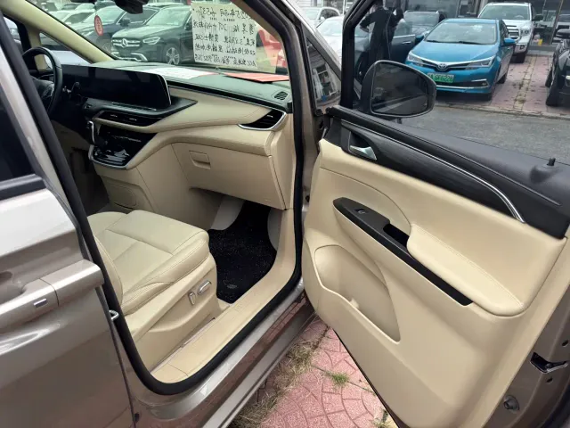 Buick Buick GL8 2023 ES Landmaster Exclusive — Фото автомобиля 11