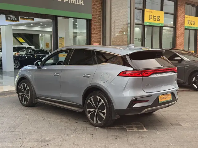 BYD Tang — Фото автомобиля 6