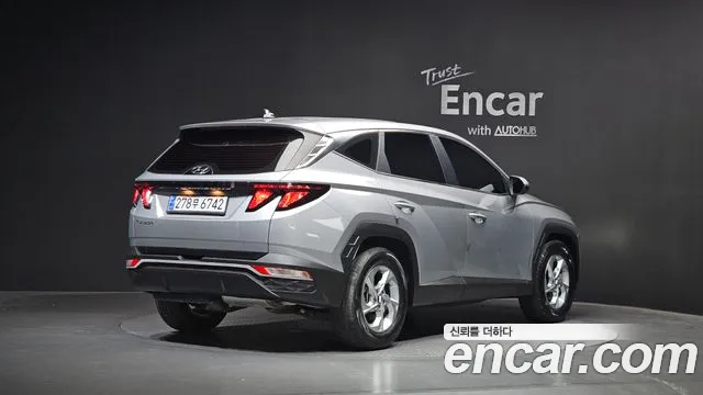Hyundai Tucson Tucson (NX4) Дизель 2.0 2WD — Фото автомобиля 2