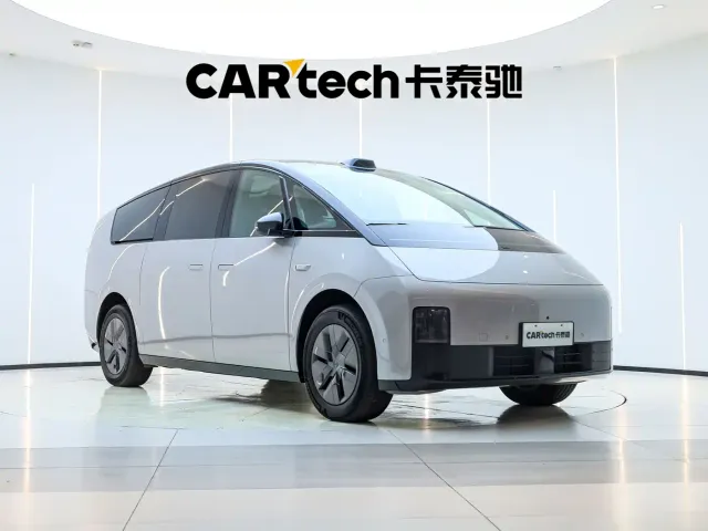 Li Auto MEGA — Фото автомобиля 2
