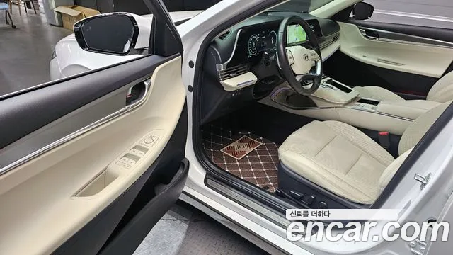 Hyundai Grandeur — Фото автомобиля 10