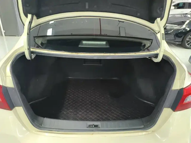 Nissan Sylphy — Фото автомобиля 18