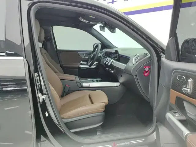 Mercedes-Benz GLB-Class — Фото автомобиля 8