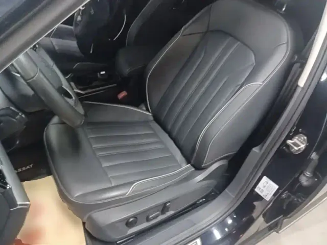 Volkswagen Passat 2023 Facelift 330TSI Starlight Elite Edition — Фото автомобиля 14