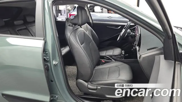 Kia Niro The All New Niro Prestige — Фото автомобиля 25