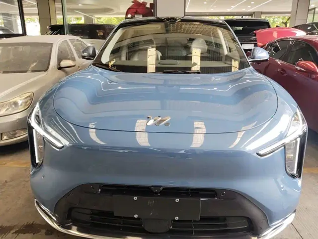 IM Motors LS6 — Фото автомобиля 2
