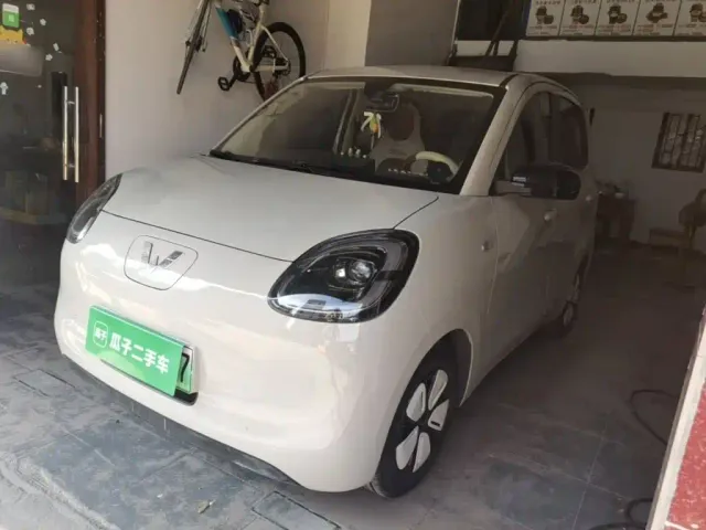 Фотография автомобиля — Wuling Hongguang Mini EV