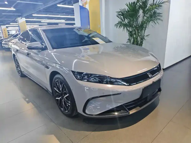 BYD Han — Фото автомобиля 3