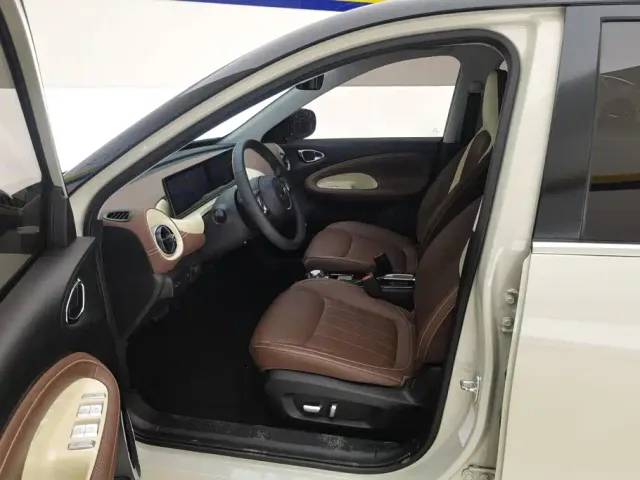 Wuling Bingo — Фото автомобиля 9