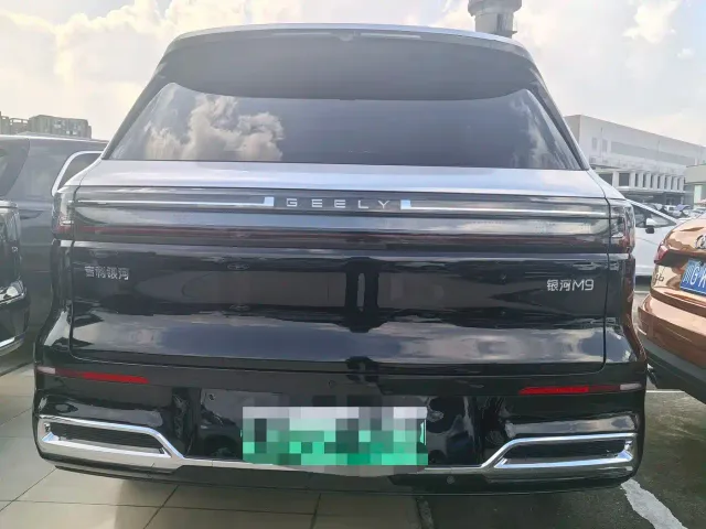 Geely Galaxy M9 — Фото автомобиля 11
