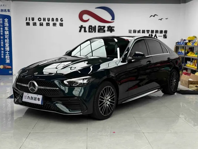 Фотография автомобиля — Mercedes-Benz C-Class