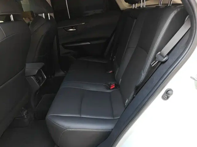 Toyota Venza — Фото автомобиля 16