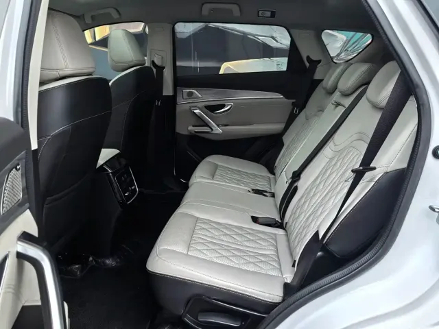Jetour X70 — Фото автомобиля 6