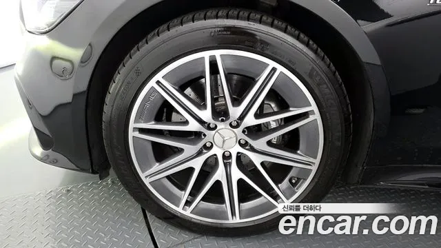 Mercedes-Benz AMG GT 4 двери 43 4MATIC+ — Фото автомобиля 3
