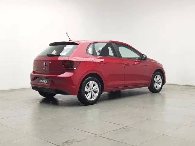 Volkswagen Polo — Фото автомобиля 2