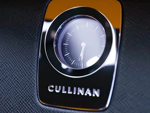 Rolls-Royce Cullinan — Фото автомобиля 16