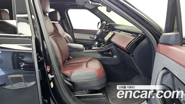 Land Rover Range Rover Sport Generation 3 — Фото автомобиля 11