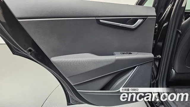Kia Niro New — Фото автомобиля 25