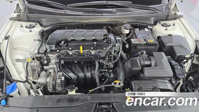 Hyundai Avante CN7 — Фото автомобиля 6