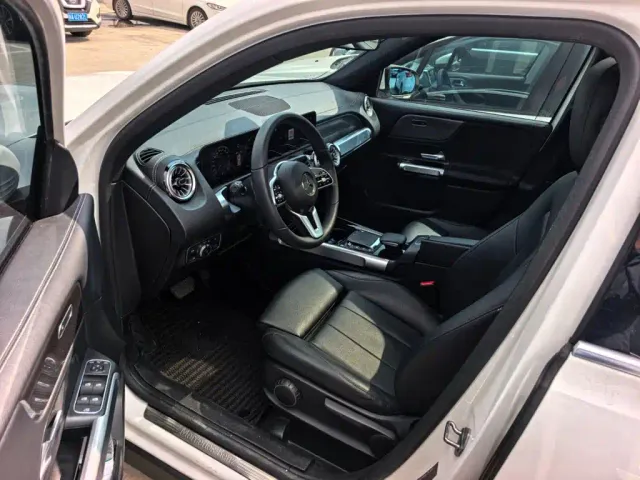 Mercedes-Benz GLB-Class — Фото автомобиля 8