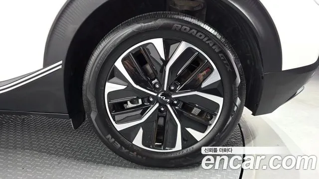 Kia EV6 — Фото автомобиля 18