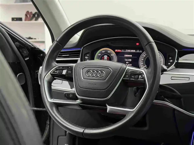 Audi A8 — Фото автомобиля 14