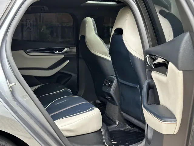 BYD Qin PLUS — Фото автомобиля 21