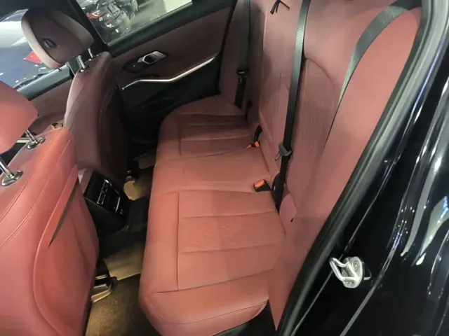 BMW 3 Series — Фото автомобиля 12