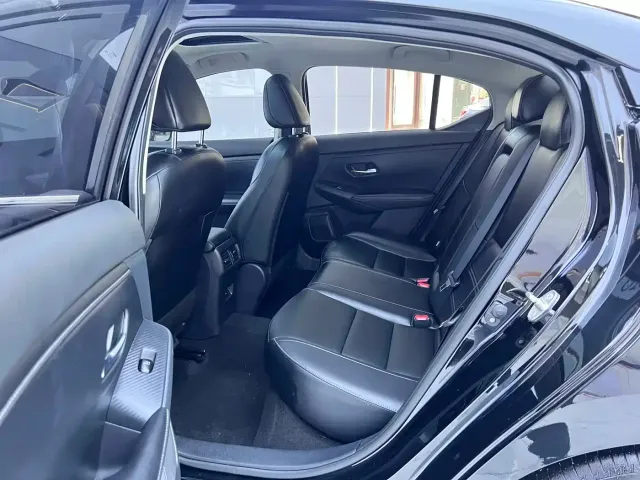 Nissan Sylphy 2023 Facelift 1.6L CVT Comfort Edition — Фото автомобиля 12