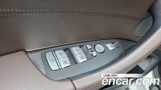 BMW iX3 G08 (2020–2024) — Фото автомобиля 28