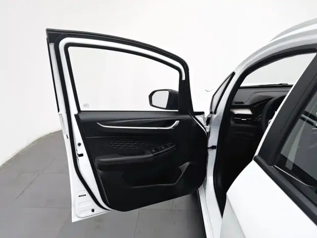 Geely Vision X3 — Фото автомобиля 8