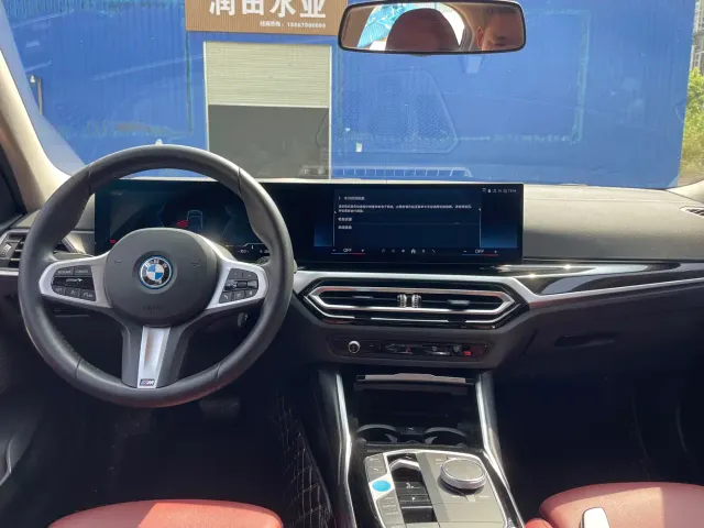BMW i3 — Фото автомобиля 8